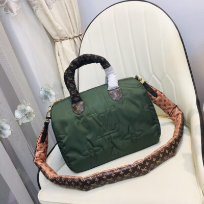 Replica Louis Vuitton Speedy Bandouliere 30 Handbag